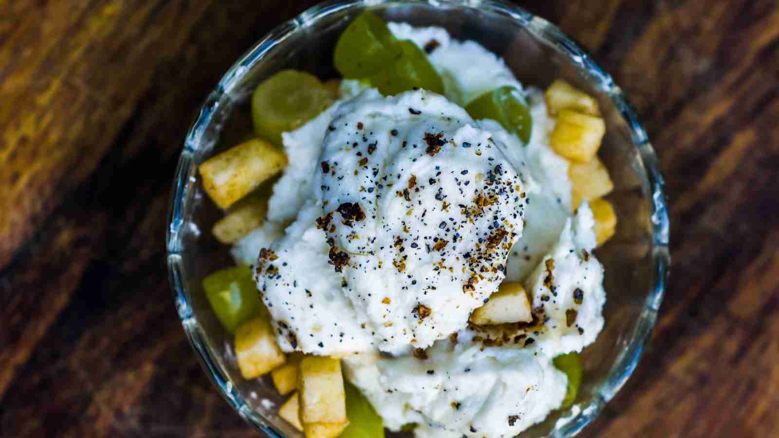 Dahi Salad Ek Healthy Recipe Hai